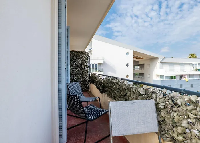 With Balcony With Vue * Villeneuve-Loubet